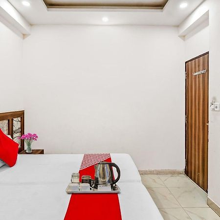Oyo 88326 Hotel Cloud 9 Nuova Delhi Esterno foto